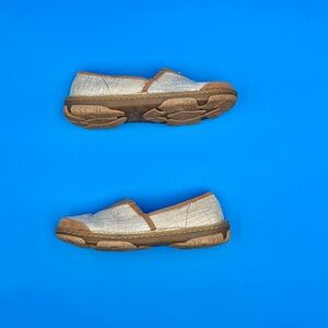 Tony Lama Tan and Cream Slip-On Loafers‎